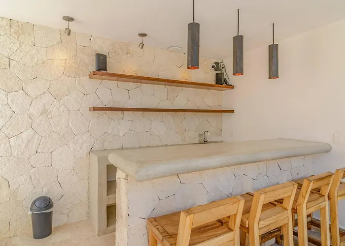 Tropical Retreat: Scooters, Hot Tub, Pool, Projector * Tulum