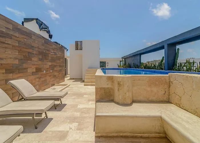 Apartment Tropical Retreat: Scooters, Hot Tub, Pool, Projector Tulum